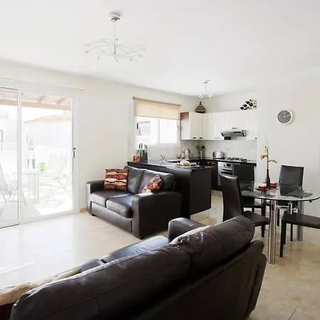 Kapparis Penthouse Apartment Paralimni