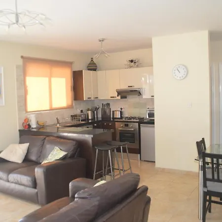 Kapparis Penthouse Paralimni