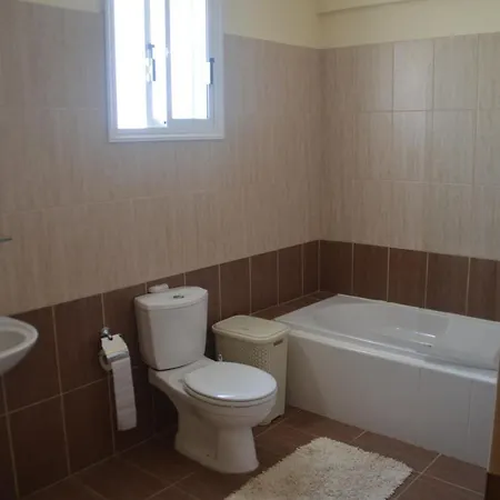 Kapparis Penthouse * Παραλίμνι