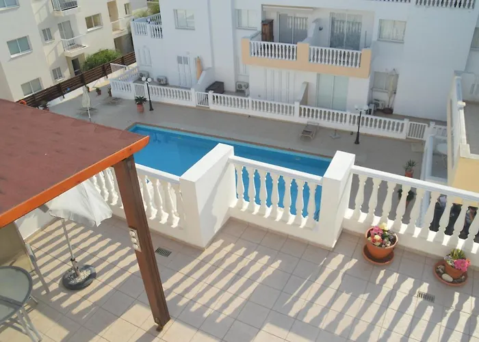 Kapparis Penthouse Paralimni
